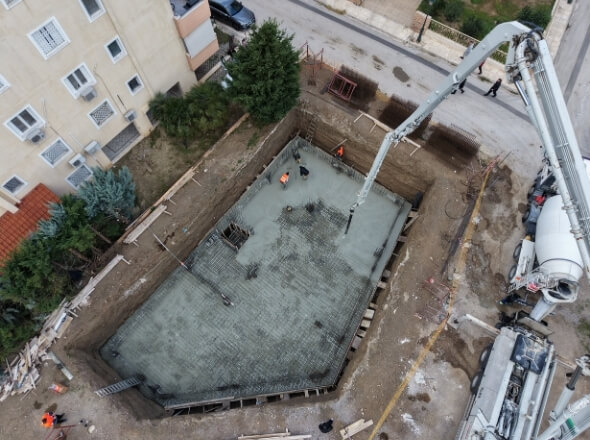 anergesi polikatoikias